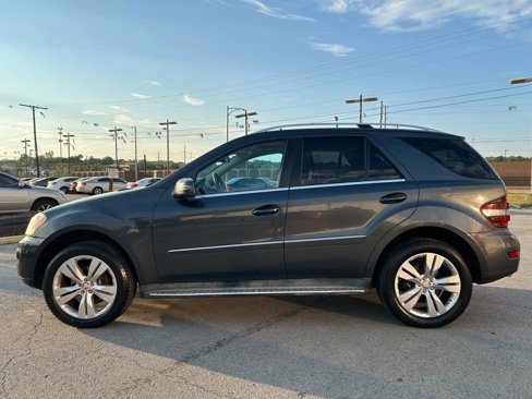 Used 2011 Mercedes-Benz ML 350 4MATIC w/ Premium 1 Pkg image 2