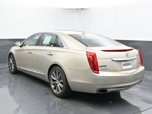 Used 2013 Cadillac XTS Luxury image 8