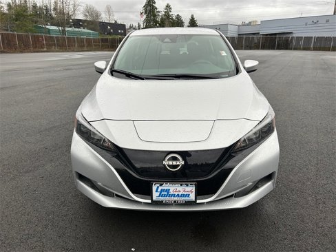 New 2025 Nissan Leaf S image 2