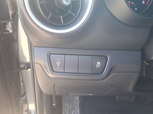 Used 2024 Kia Forte LXS image 32