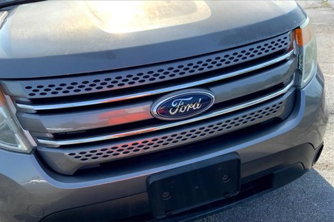 Used 2013 Ford Explorer Limited image 32