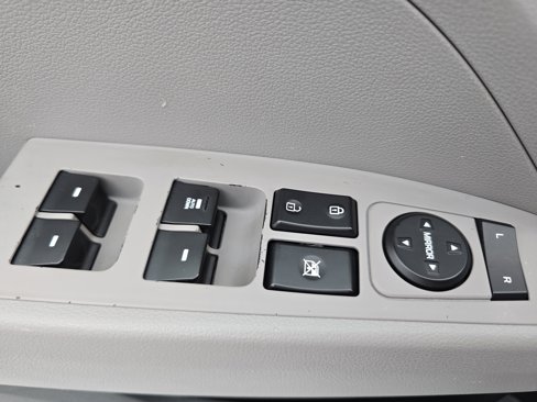 Used 2018 Hyundai Elantra SE w/ SE Connectivity Package 04 image 26