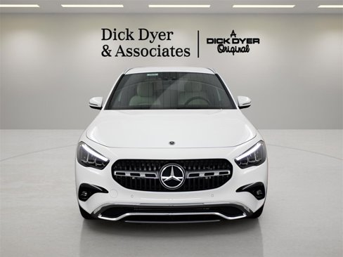 Used 2025 Mercedes-Benz GLA 250 image 6