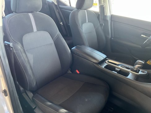 Used 2021 Nissan Sentra SV image 40