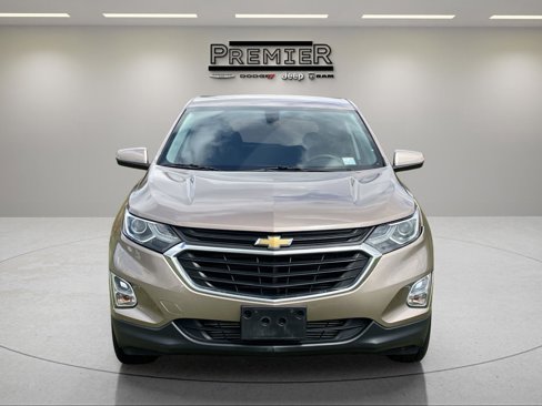 Used 2018 Chevrolet Equinox LT image 2