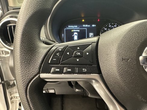 Used 2021 Nissan Kicks SV image 29