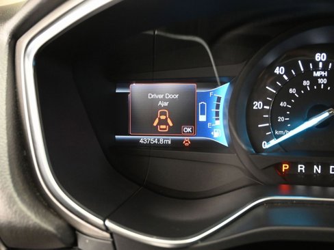 Used 2018 Ford Fusion S image 19
