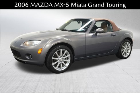 Used 2006 MAZDA MX-5 Miata Grand Touring image 2