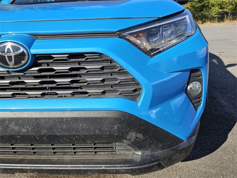 Used 2020 Toyota RAV4 XLE w/ Convenience Package image 15