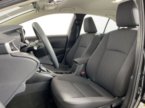 Used 2023 Toyota Corolla LE image 4