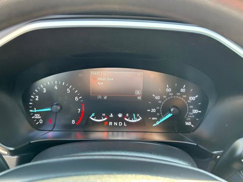 Used 2020 Ford Escape SE image 17
