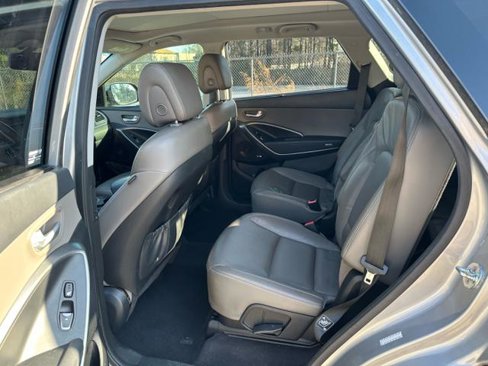Used 2016 Hyundai Santa Fe Limited w/ Option Group 04 image 24