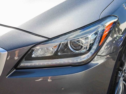 Used 2015 Hyundai Genesis 5.0 image 4