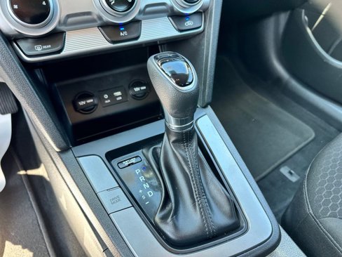 Used 2019 Hyundai Elantra SE w/ Cargo Package image 16