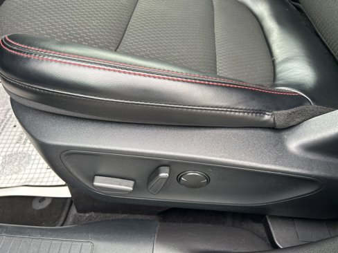 Used 2024 Ford Escape ST-Line image 12