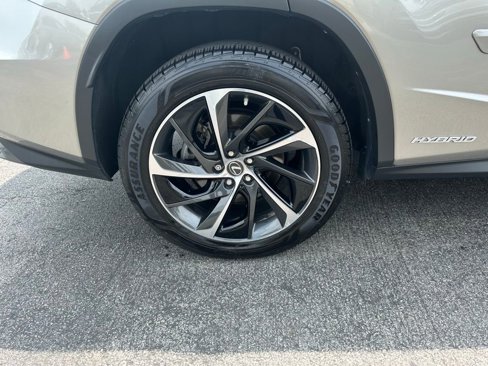 Used 2018 Lexus RX 450h AWD image 21