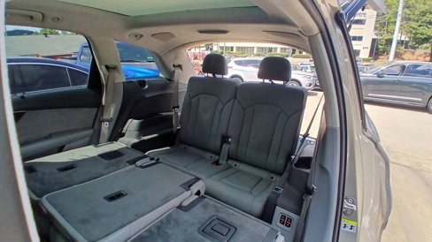Used 2017 Audi Q7 3.0T Prestige w/ Prestige Package image 17