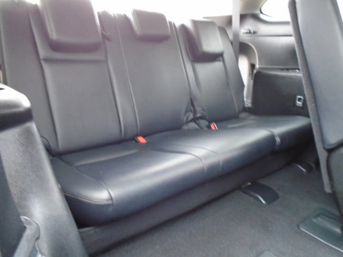 Used 2016 Toyota Highlander XLE image 12