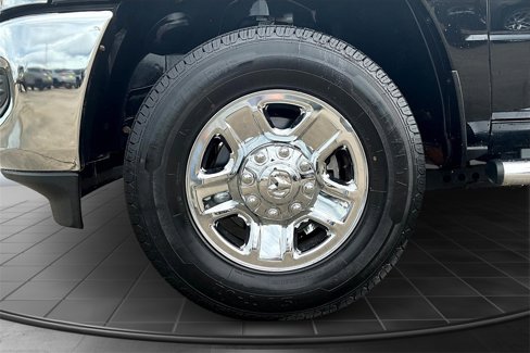 Used 2020 RAM 2500 Tradesman w/ Chrome Appearance Group image 9