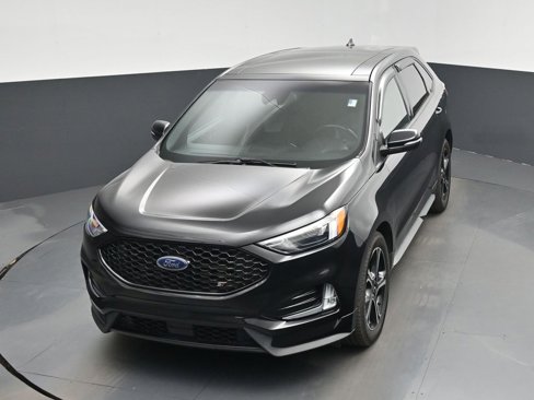 Used 2019 Ford Edge ST w/ Cold Weather Package image 21