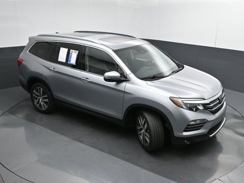 Used 2017 Honda Pilot Elite image 45