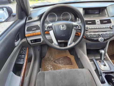 Used 2011 Honda Accord EX image 9