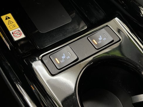 Used 2020 Toyota Prius Prime XLE image 29