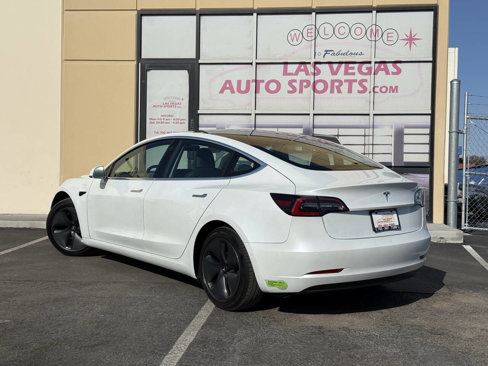 Used 2020 Tesla Model 3 Standard Range Plus image 9