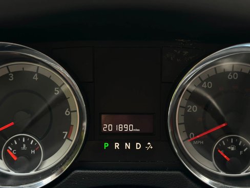 Used 2014 Dodge Grand Caravan SXT image 4