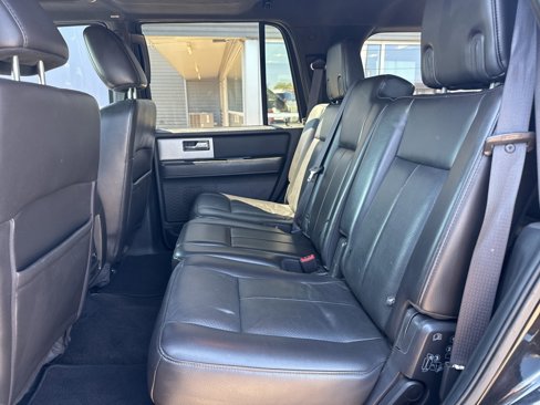 Used 2013 Ford Expedition Limited image 31