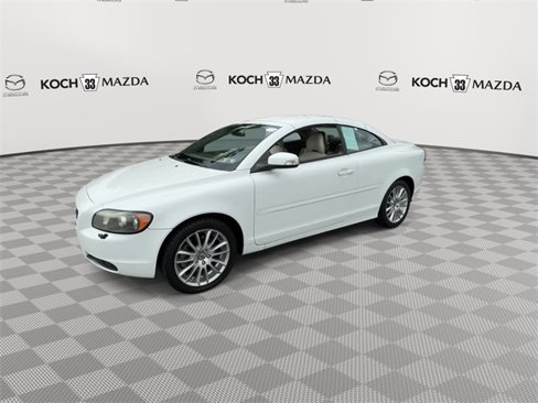 Used 2008 Volvo C70 T5 image 4