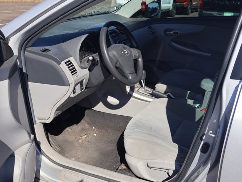 Used 2011 Toyota Corolla image 4