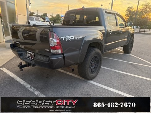 Used 2015 Toyota Tacoma 4x4 Double Cab image 7