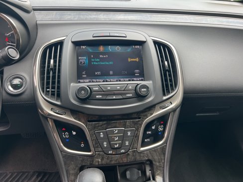 Used 2015 Buick LaCrosse Leather image 16