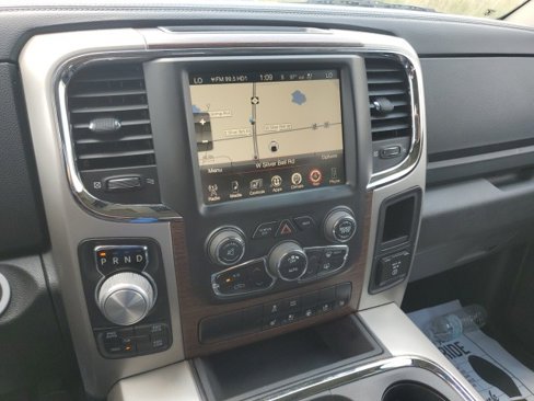 Used 2017 RAM 1500 Laramie w/ Convenience Group image 18