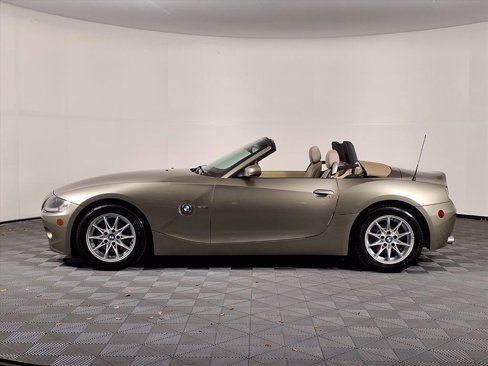 Used 2005 BMW Z4 2.5i image 4
