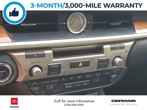 Used 2015 Lexus ES 300h image 31