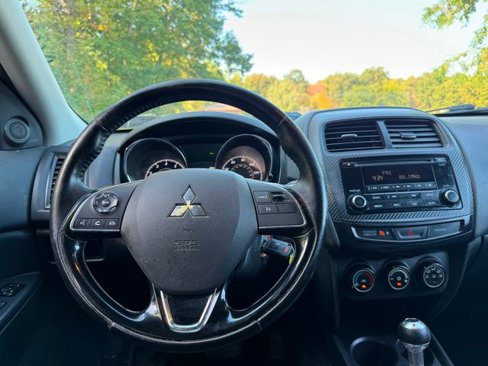 Used 2016 Mitsubishi Outlander Sport ES image 9