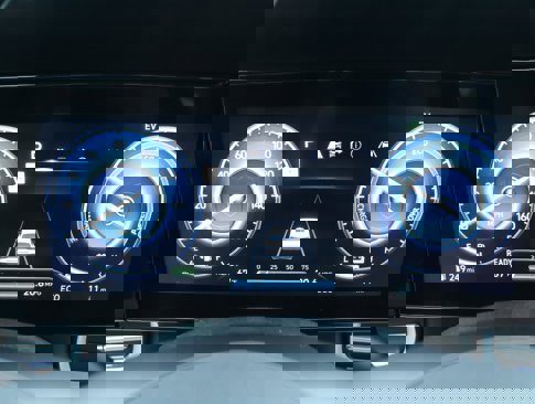 New 2025 Hyundai Elantra Limited image 30
