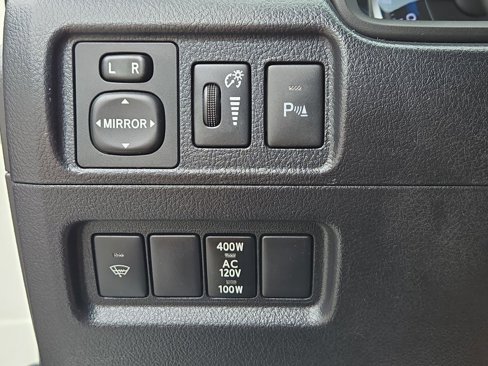 Used 2015 Toyota 4Runner Limited image 20