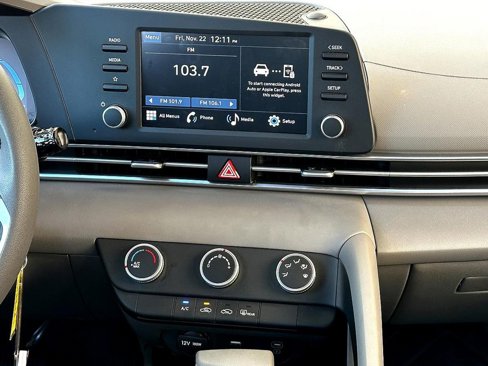 Used 2024 Hyundai Elantra SE image 21
