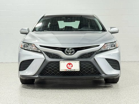 Used 2018 Toyota Camry L image 3