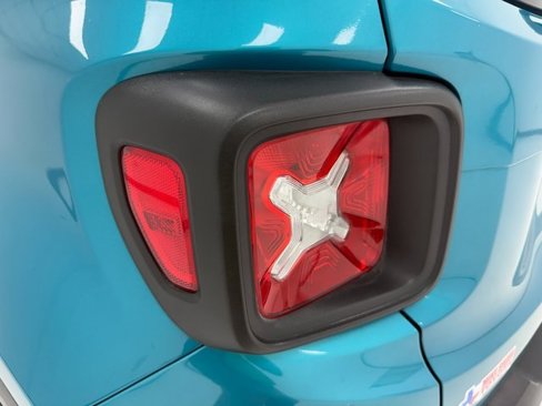 Used 2020 Jeep Renegade Latitude image 36