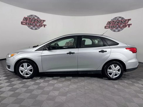 Used 2018 Ford Focus S image 4