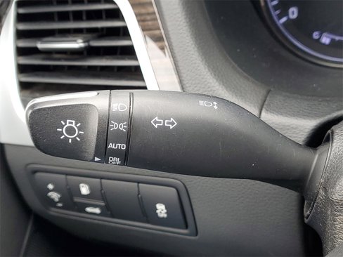 Used 2015 Hyundai Genesis 3.8 image 14
