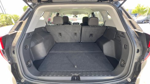 Used 2024 GMC Terrain SLE image 7
