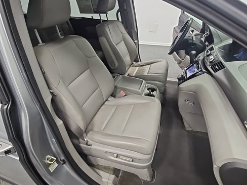 Used 2016 Honda Odyssey EX-L image 36
