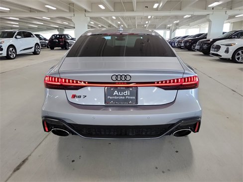 New 2025 Audi RS 7 Performance image 8