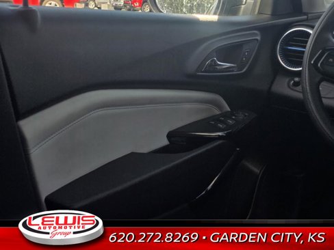 Used 2024 Chevrolet Trax LT image 12