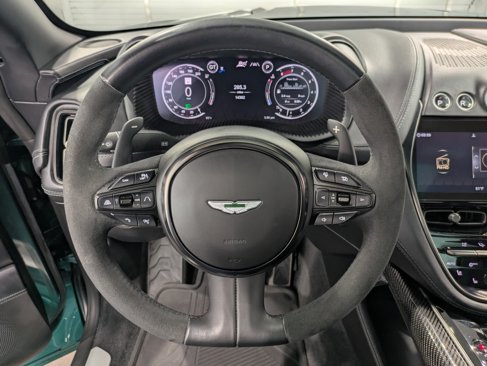 Used 2024 Aston Martin DBX 707 image 11